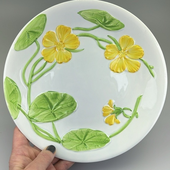 Connoisseur Collection Floral Plate - Picture 2 of 7